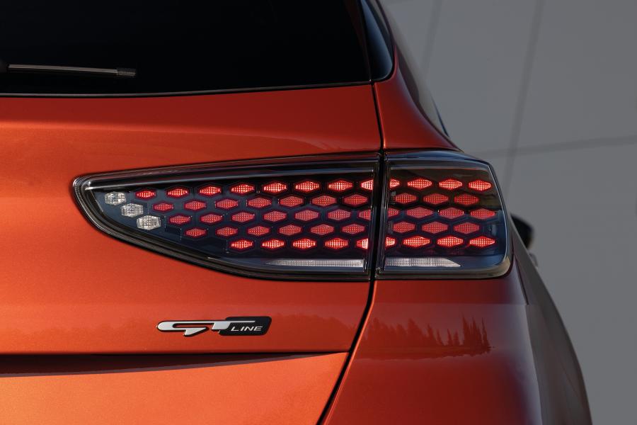 Детали экстерьера Kia Ceed GT-Line 2021 года  (WW) (фото 5 из 7)